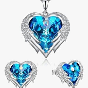 Elegant Blue Heart Pendant Necklace and Earrings Set
